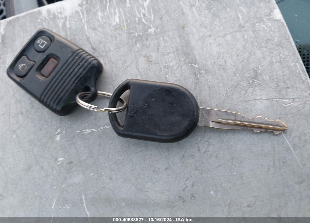 2007 FORD FOCUS S/SE/SES VIN: 1FAFP37N87W273953