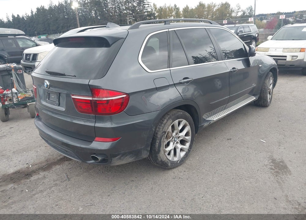 2013 BMW X5 XDRIVE35I/XDRIVE35I PREMIUM/XDRIVE35I SPORT ACTIVITY VIN: 5UXZV4C55D0G53308