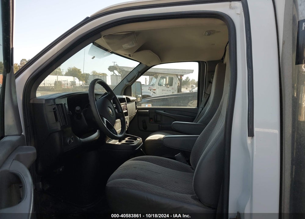 2014 CHEVROLET EXPRESS CUTAWAY 3500 VIN: 1GB0G2BA4E1178013