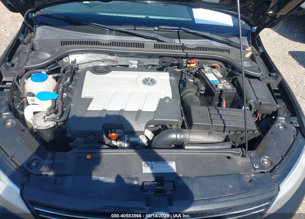 2012 VOLKSWAGEN JETTA 2.0L TDI VIN: 3VWLL7AJ5CM368869