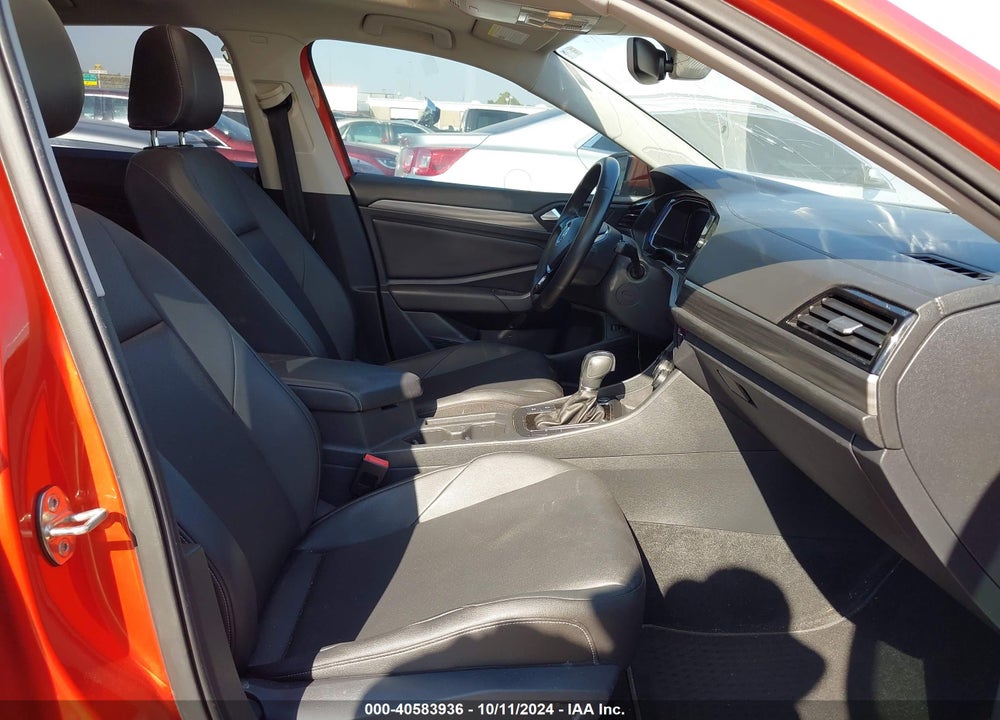 2019 VOLKSWAGEN JETTA 1.4T SEL VIN: 3VWE57BU7KM068972