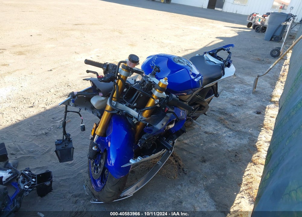 2015 YAMAHA YZFR6 C VIN: JYARJ16Y8FA009020