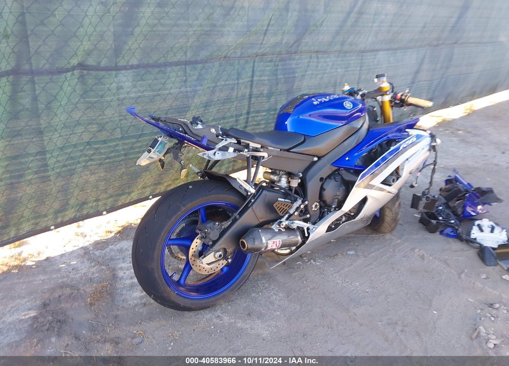 2015 YAMAHA YZFR6 C VIN: JYARJ16Y8FA009020