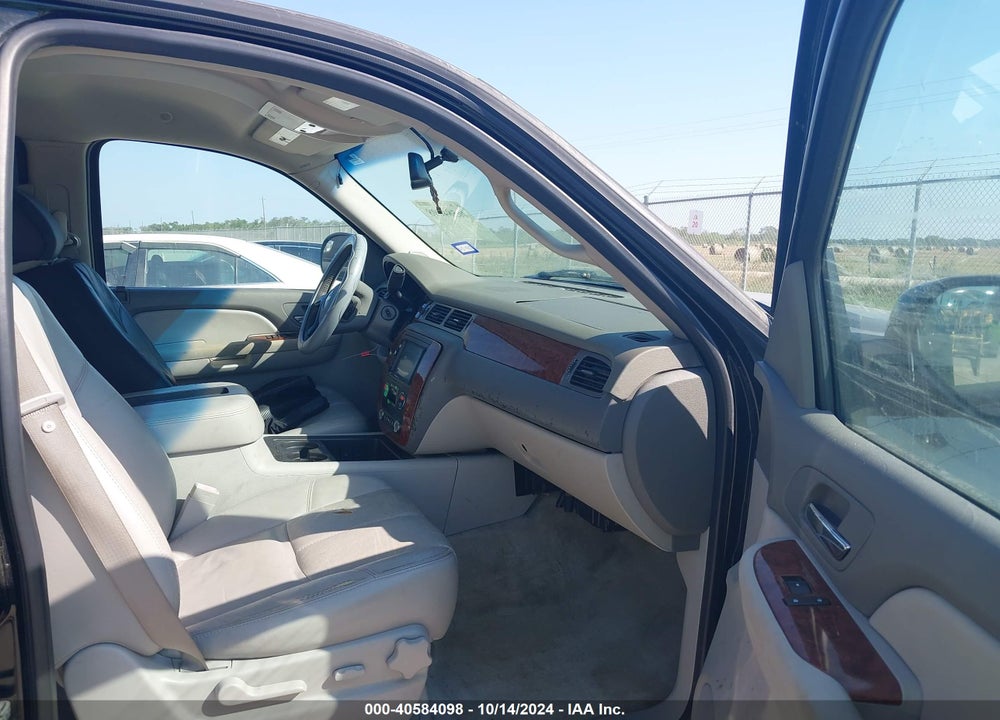 2008 CHEVROLET TAHOE LT VIN: 1GNFC13048R105500