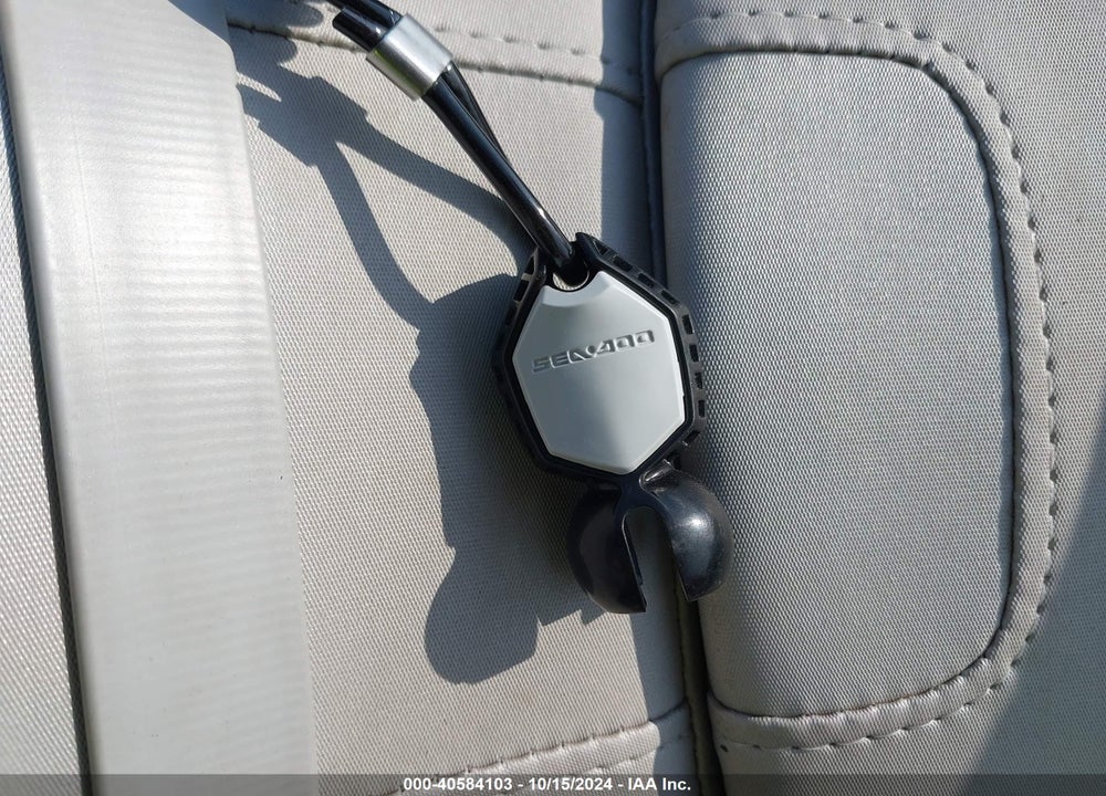 2023 SEADOO GTX-300 LIMITED VIN: YDV16457I223