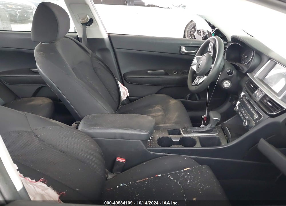 2019 KIA OPTIMA LX VIN: 5XXGT4L31KG355165