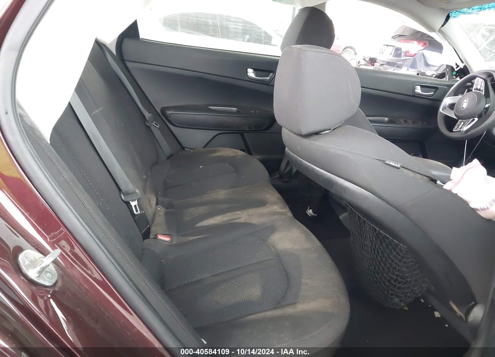 2019 KIA OPTIMA LX VIN: 5XXGT4L31KG355165