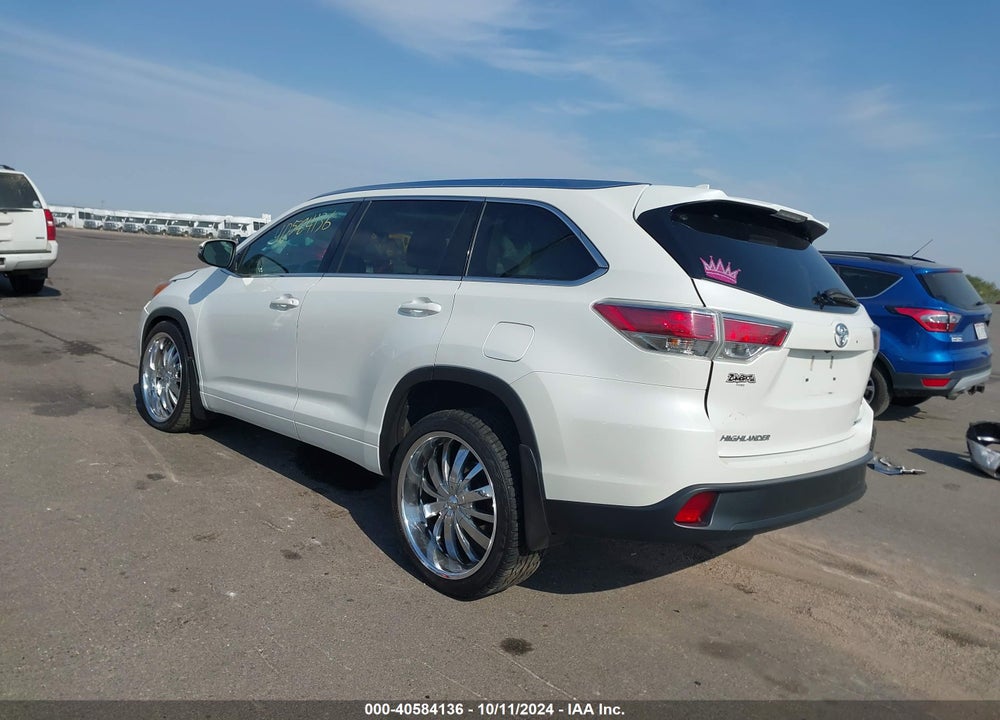 2016 TOYOTA HIGHLANDER XLE V6 VIN: 5TDJKRFH5GS300527