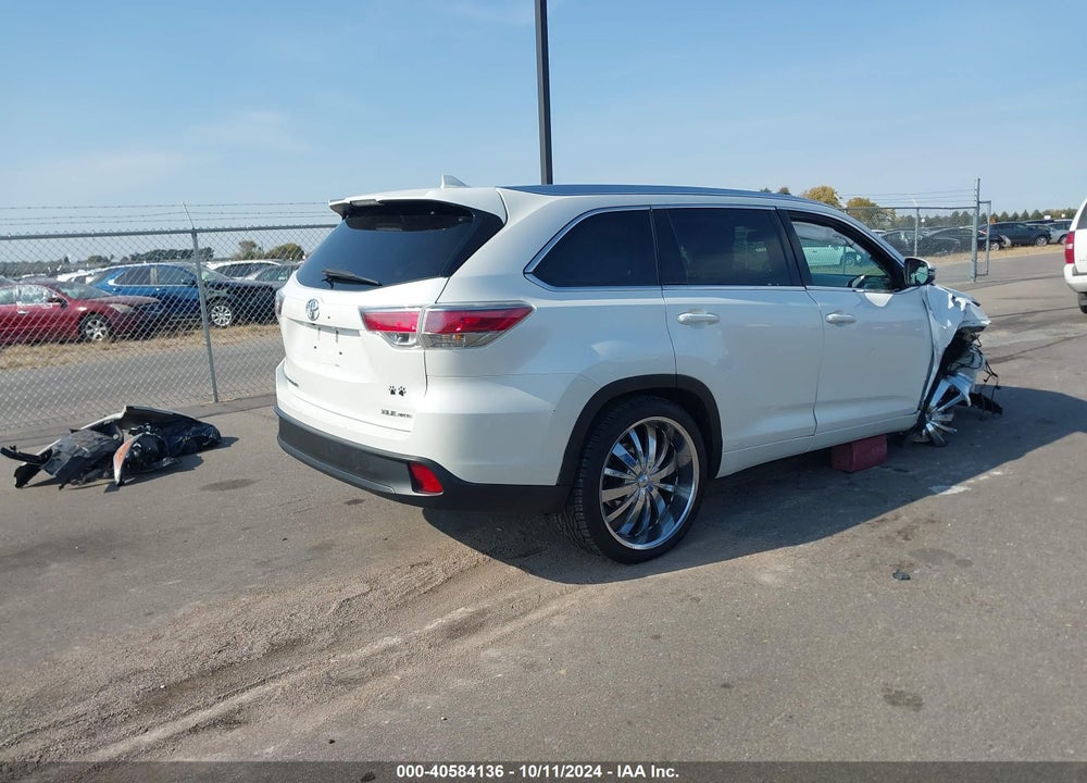 2016 TOYOTA HIGHLANDER XLE V6 VIN: 5TDJKRFH5GS300527