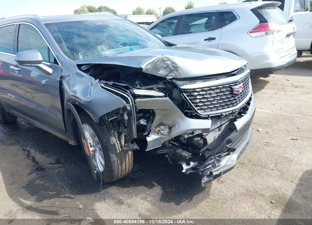 2024 CADILLAC XT4 FWD LUXURY VIN: 1GYAZAR43RF112303