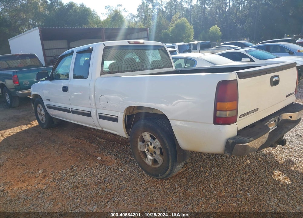 2001 CHEVROLET SILVERADO 1500 LS VIN: 2GCEC19V911178531