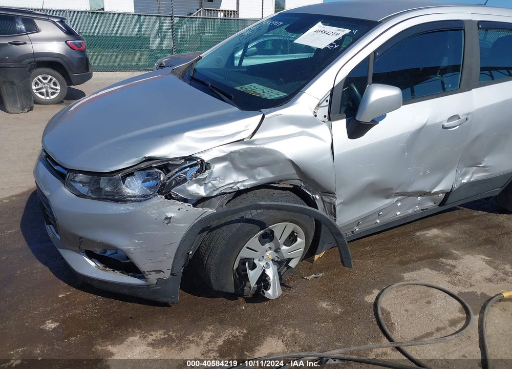 2019 CHEVROLET TRAX LS VIN: 3GNCJKSB3KL139170