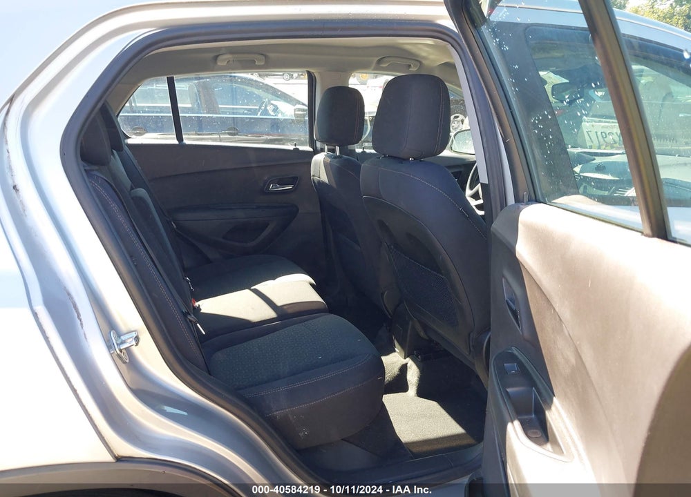 2019 CHEVROLET TRAX LS VIN: 3GNCJKSB3KL139170