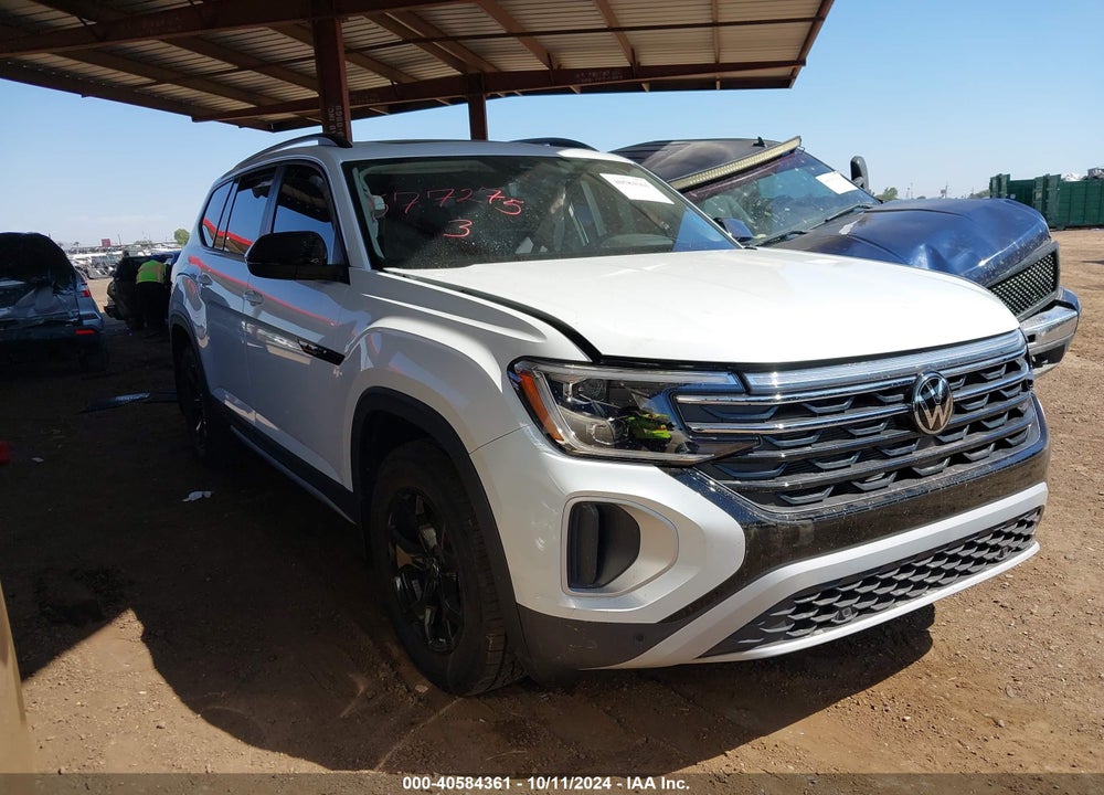 2024 VOLKSWAGEN ATLAS 2.0T PEAK EDITION SEL VIN: 1V2GR2CA8RC577275