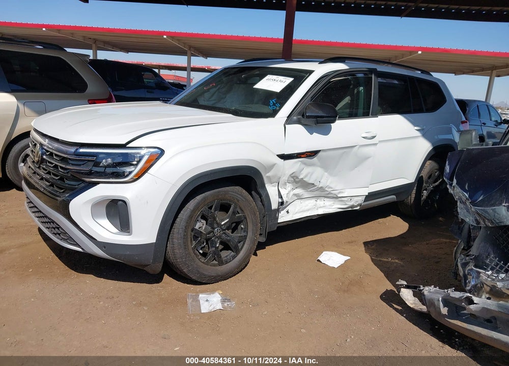 2024 VOLKSWAGEN ATLAS 2.0T PEAK EDITION SEL VIN: 1V2GR2CA8RC577275