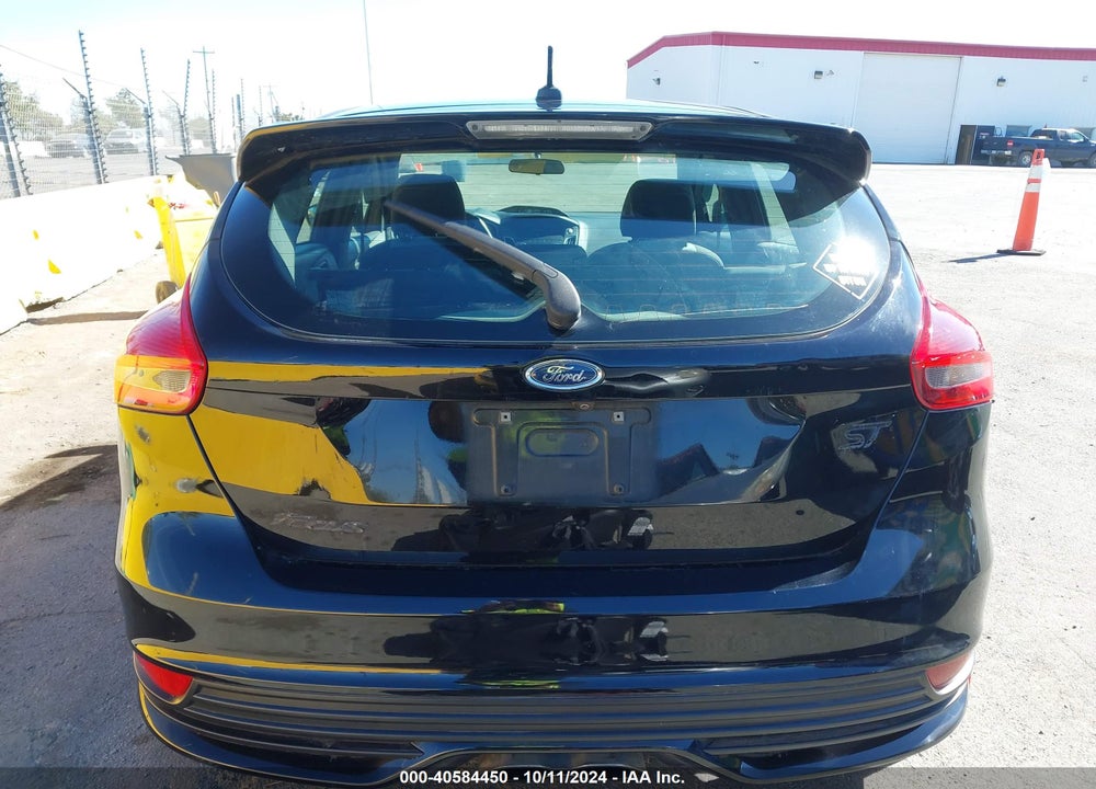 2018 FORD FOCUS ST VIN: 1FADP3L97JL211775