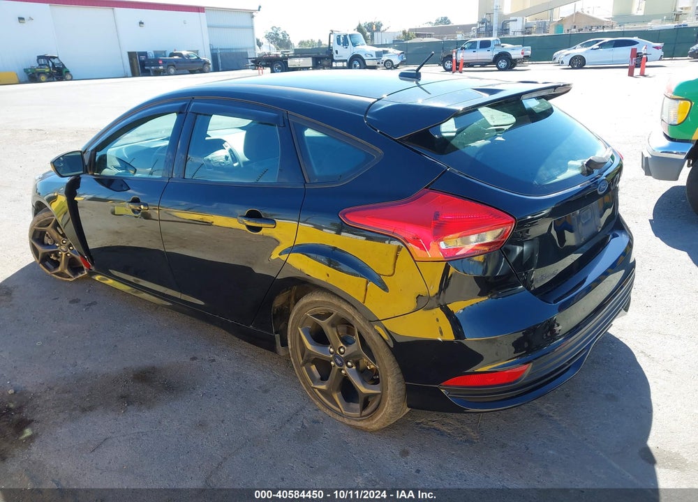 2018 FORD FOCUS ST VIN: 1FADP3L97JL211775