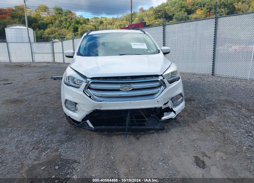 2018 FORD ESCAPE SEL VIN: 1FMCU9HD0JUD17182