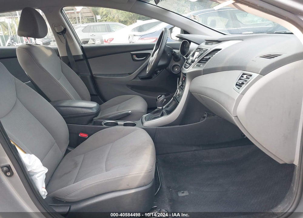 2015 HYUNDAI ELANTRA SE VIN: KMHDH4AE0FU248922
