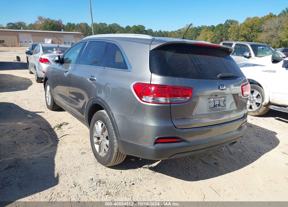 2018 KIA SORENTO 3.3L LX VIN: 5XYPG4A55JG401776