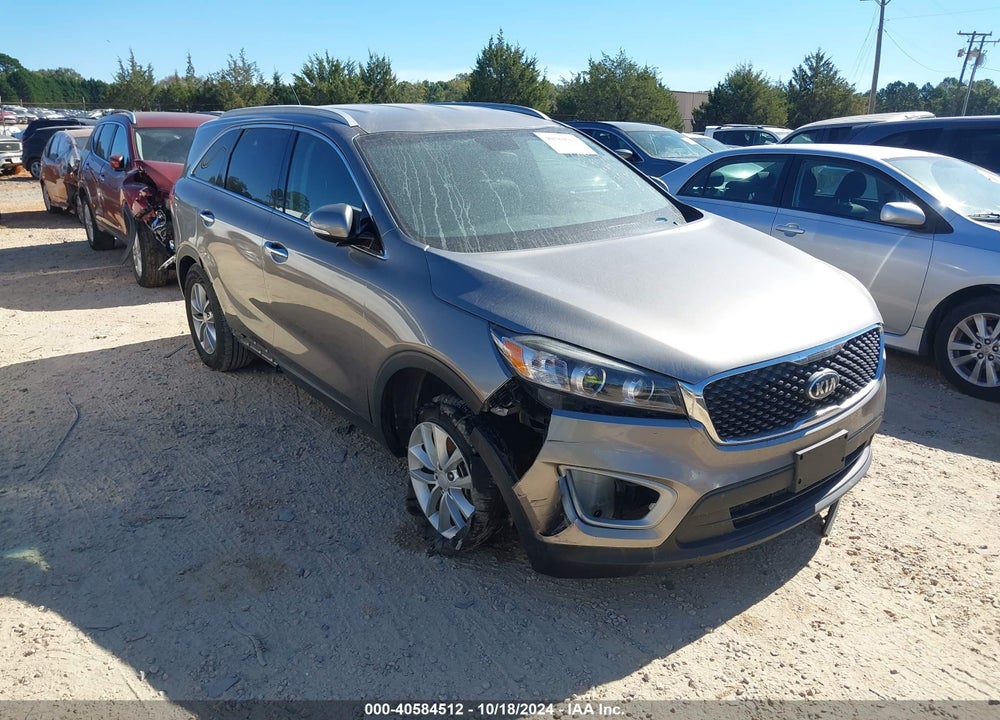 2018 KIA SORENTO 3.3L LX VIN: 5XYPG4A55JG401776