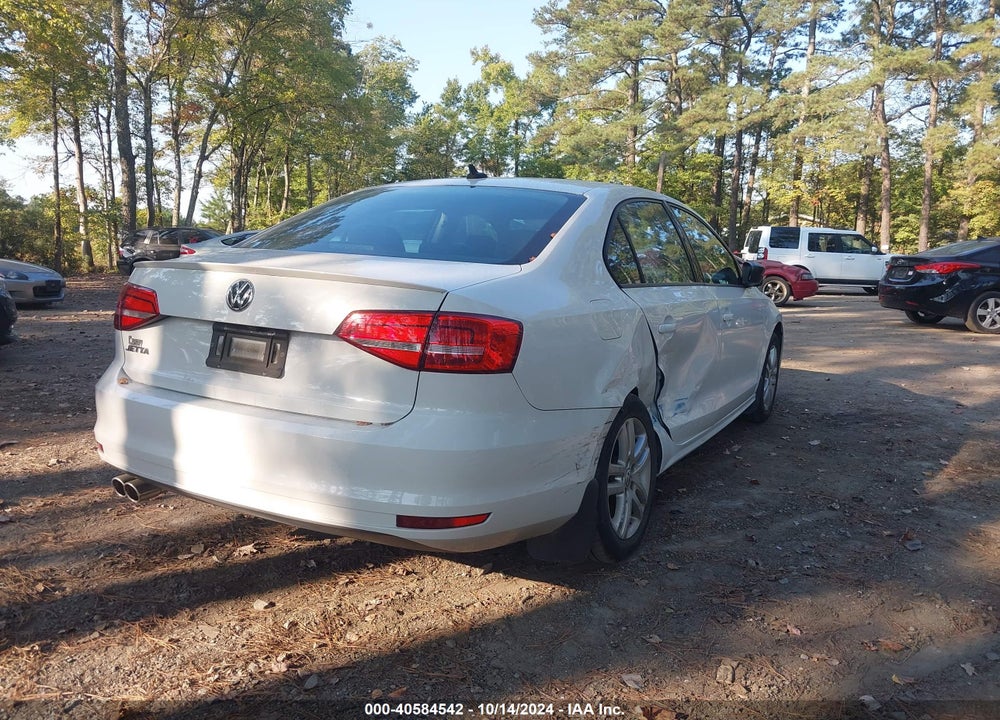 2015 VOLKSWAGEN JETTA 2.0L S VIN: 3VW2K7AJ4FM225589
