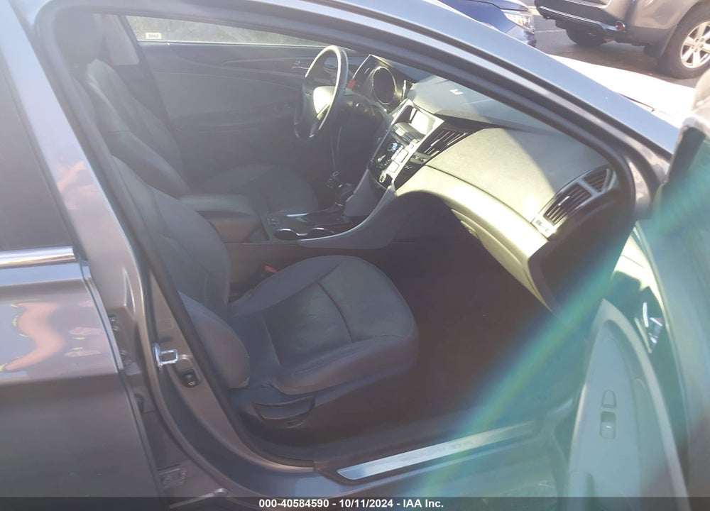 2011 HYUNDAI SONATA LIMITED VIN: 5NPEC4AC4BH249663