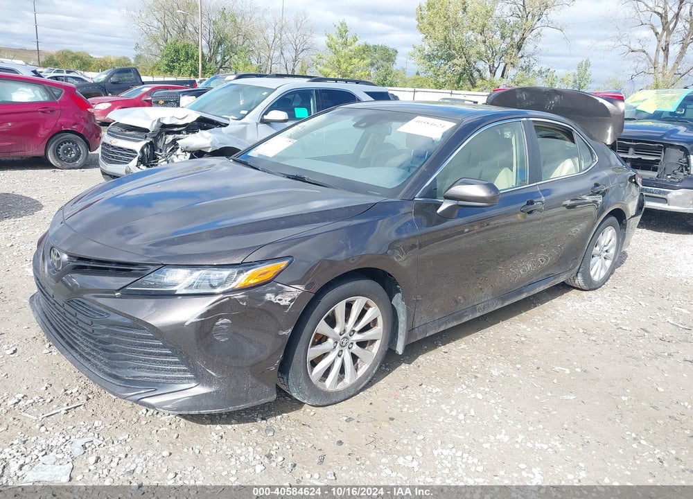 2018 TOYOTA CAMRY LE VIN: JTNB11HK5J3014375