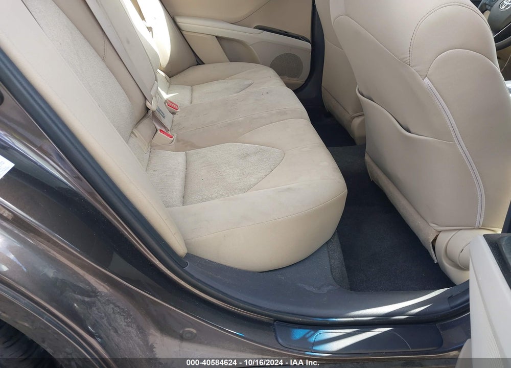 2018 TOYOTA CAMRY LE VIN: JTNB11HK5J3014375