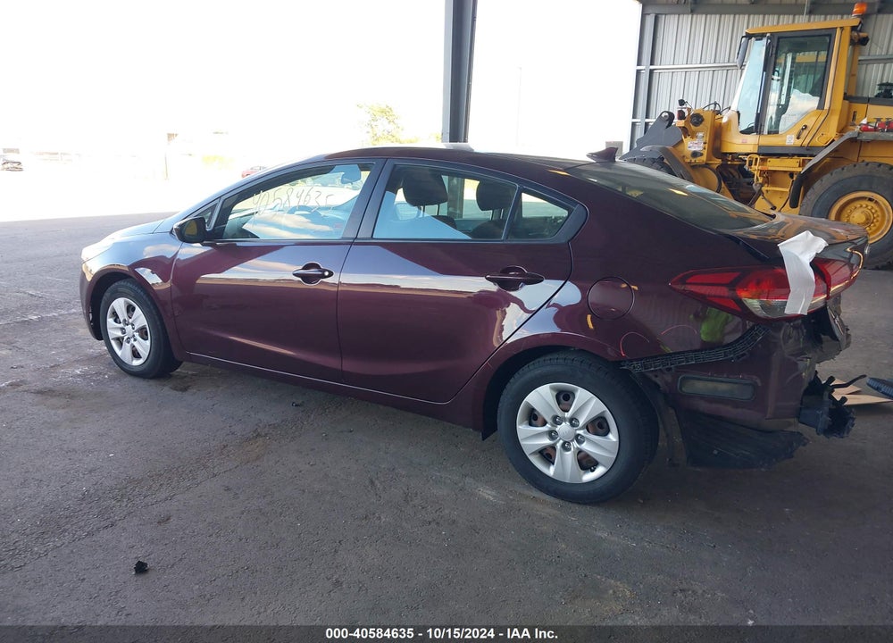 2018 KIA FORTE LX VIN: 3KPFK4A76JE168452