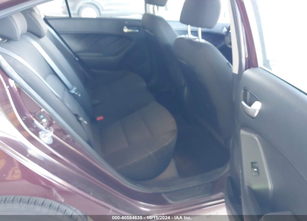 2018 KIA FORTE LX VIN: 3KPFK4A76JE168452