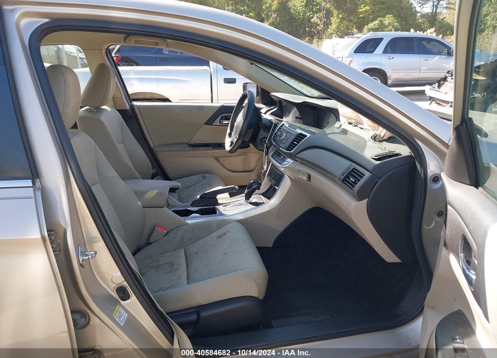 2015 HONDA ACCORD VIN: 1HGCR2F39FA241902