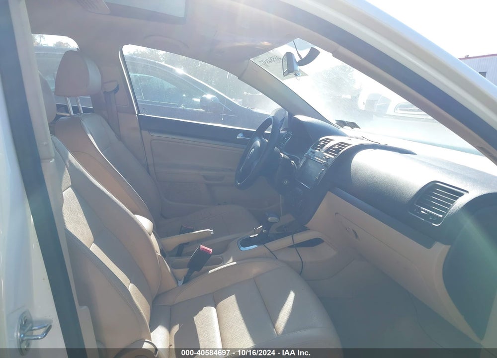 2007 VOLKSWAGEN JETTA 2.5 VIN: 3VWSF71K27M038267