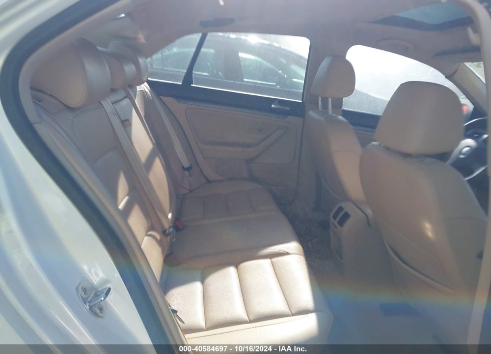 2007 VOLKSWAGEN JETTA 2.5 VIN: 3VWSF71K27M038267