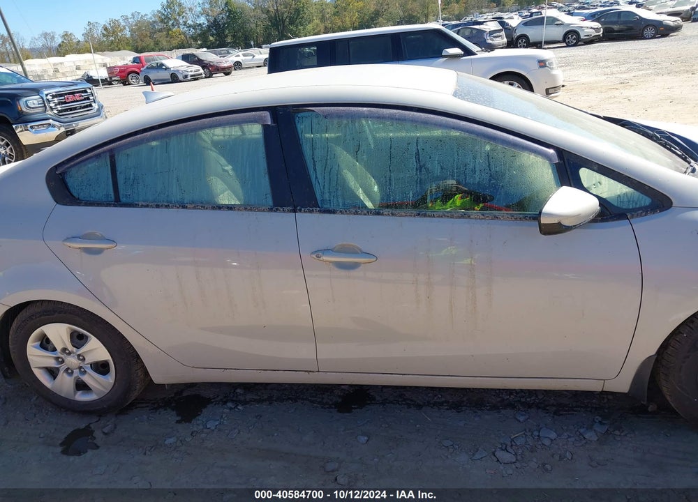 2015 KIA FORTE LX VIN: KNAFK4A69F5420623