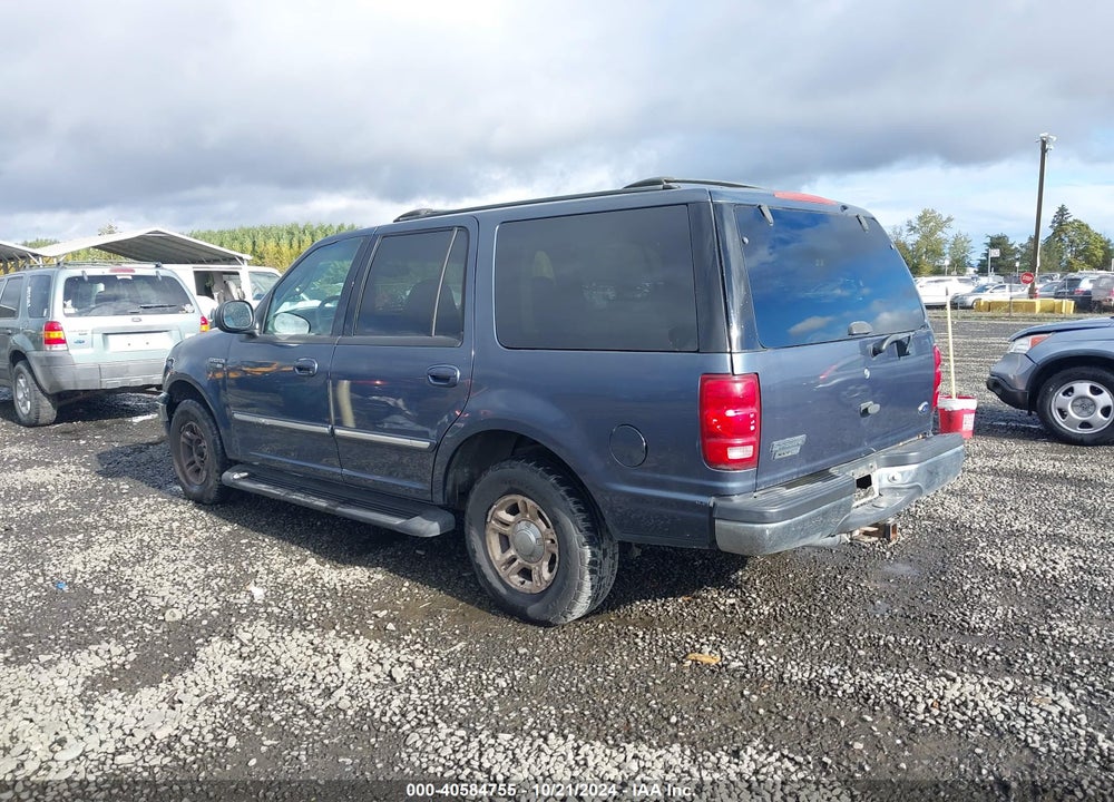2002 FORD EXPEDITION XLT VIN: 1FMRU15L12LA15219
