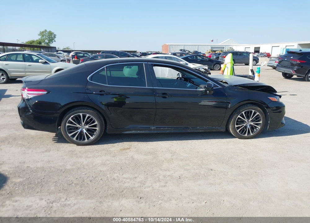 2019 TOYOTA CAMRY SE VIN: 4T1B11HK7KU765392