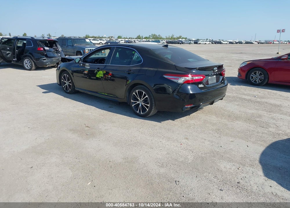 2019 TOYOTA CAMRY SE VIN: 4T1B11HK7KU765392
