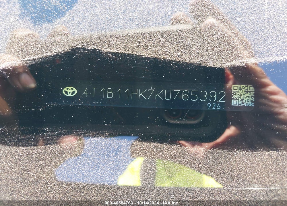 2019 TOYOTA CAMRY SE VIN: 4T1B11HK7KU765392