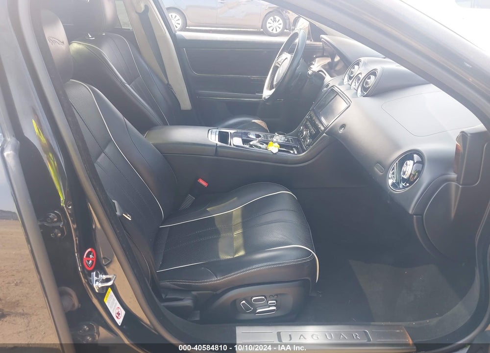 2011 JAGUAR XJ XJL VIN: SAJWA2GB2BLV07835