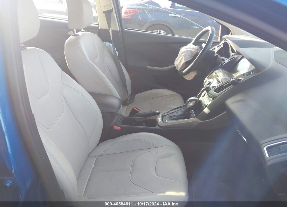 2018 FORD FOCUS TITANIUM VIN: 1FADP3J21JL242378