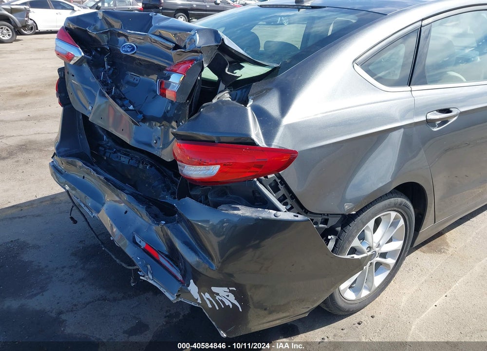 2019 FORD FUSION SE VIN: 3FA6P0H77KR122032