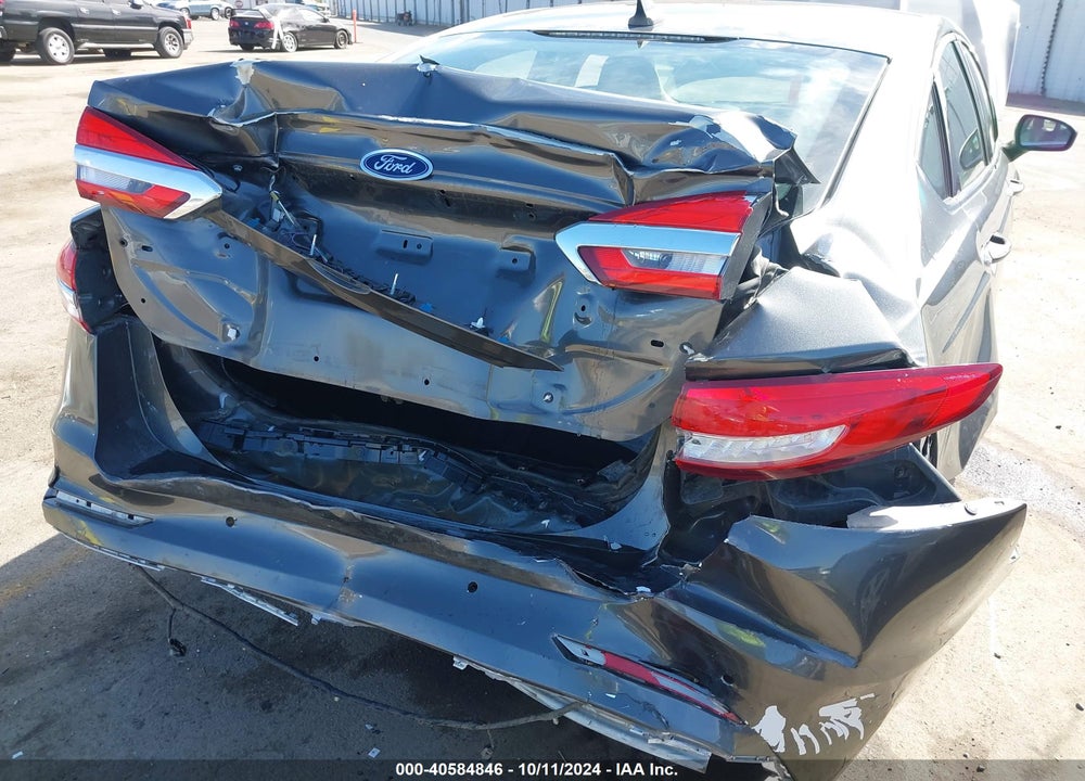 2019 FORD FUSION SE VIN: 3FA6P0H77KR122032