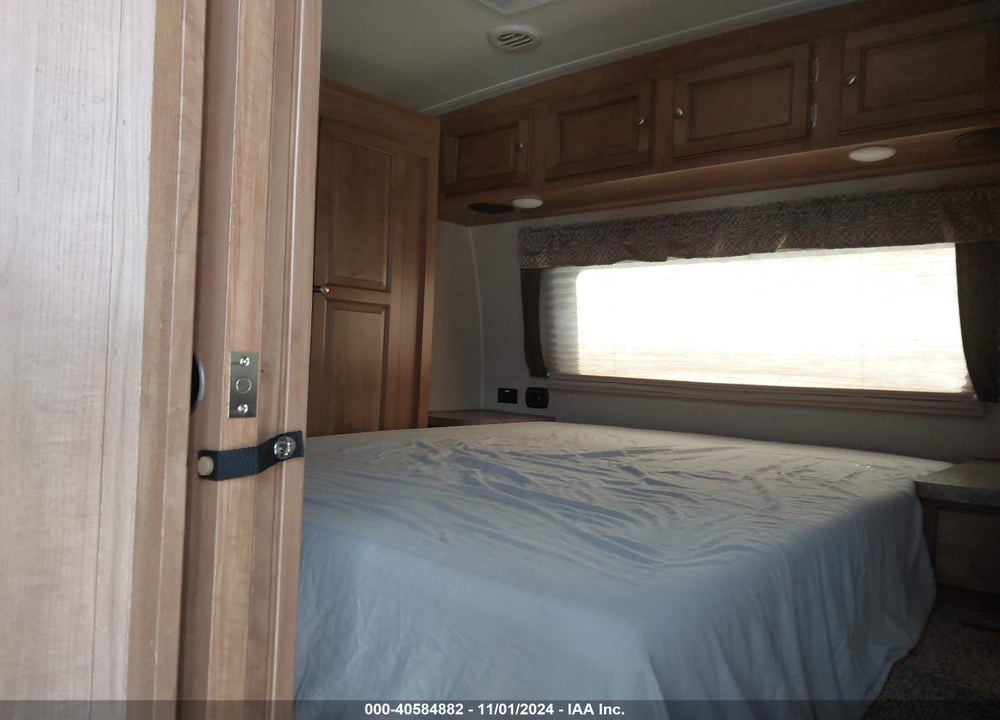 2018 ROCKWOOD 2905WS VIN: 4X4TRLE20JZ153046