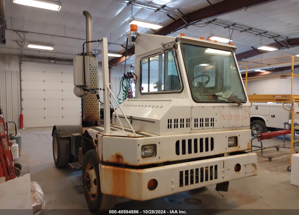 2002 OTTAWA YT 3U VIN: 11VA812E12A000040