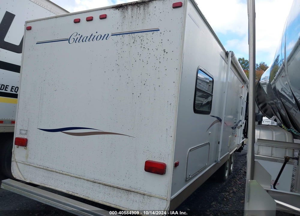 2001 THOR AMERICA CITATION 37Z TRAVEL TRAILER 33FT 1 SLIDEOUT WHITE VIN: 1CNTD79211M001971