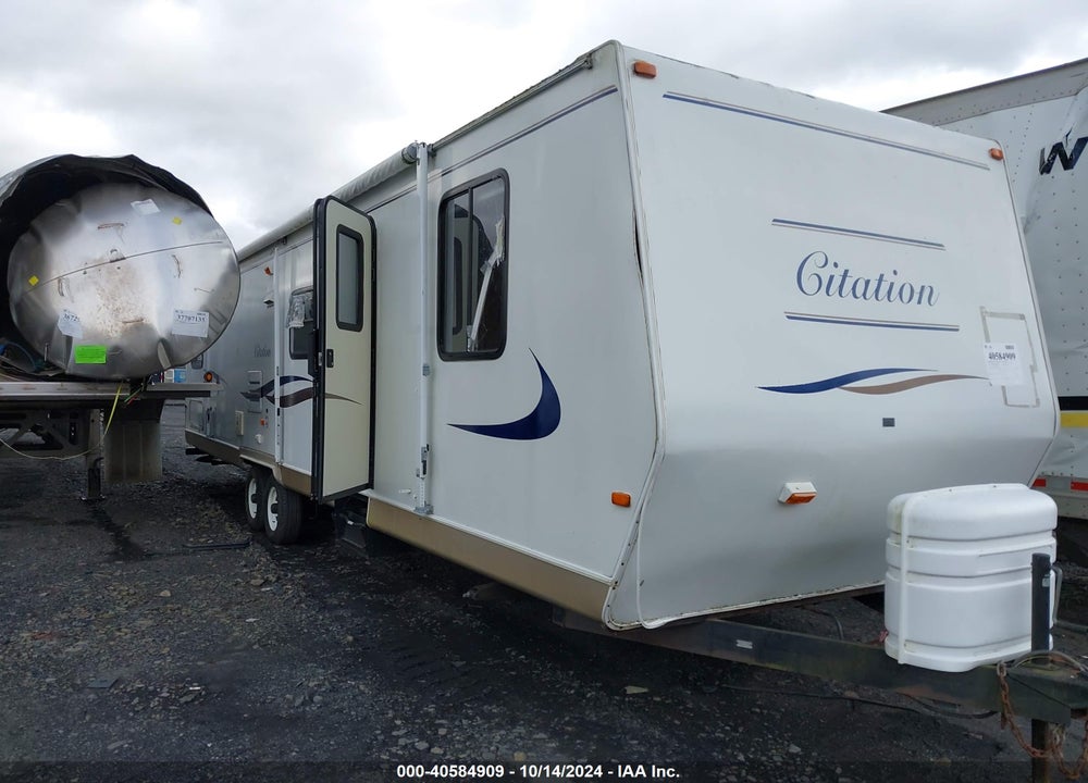 2001 THOR AMERICA CITATION 37Z TRAVEL TRAILER 33FT 1 SLIDEOUT WHITE VIN: 1CNTD79211M001971