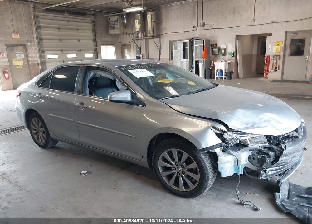 2015 TOYOTA CAMRY XLE VIN: 4T1BF1FK7FU882951