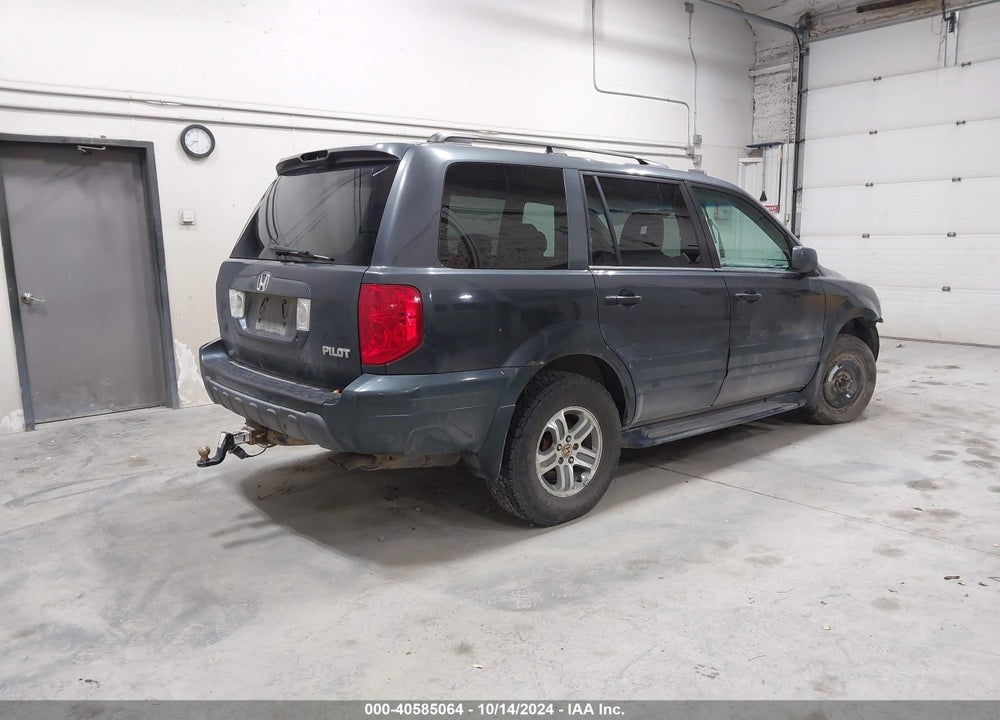 2004 HONDA PILOT EX VIN: 2HKYF18404H555733