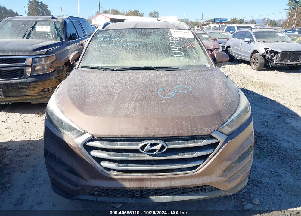 2017 HYUNDAI TUCSON SE VIN: KM8J3CA49HU448560